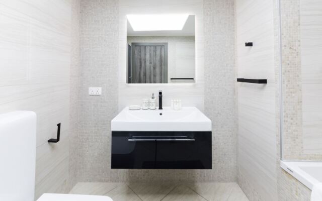 Maison Privee - Shoreline Al Haseer