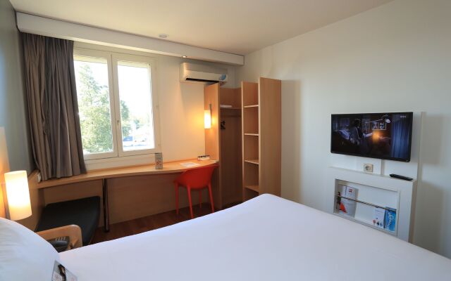 ibis Aurillac