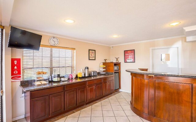 Econo Lodge Huntsville- University Area