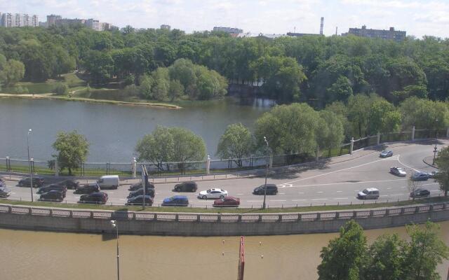 Отель «Лефортовский мост»