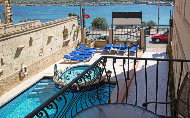 White Dolphin Complex Hotel