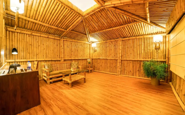 Lemon Tree Wildlife Resort  Bandhavgarh