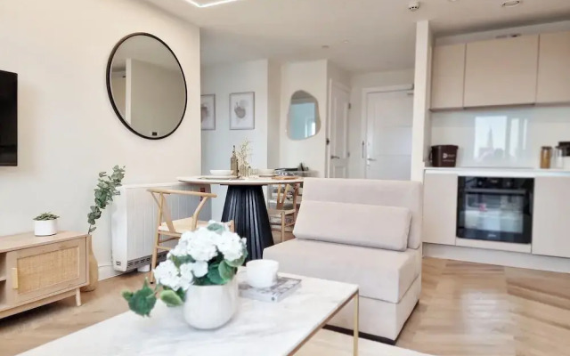 1 Bed Flat - Sleeps 2 - Parking - Wifi