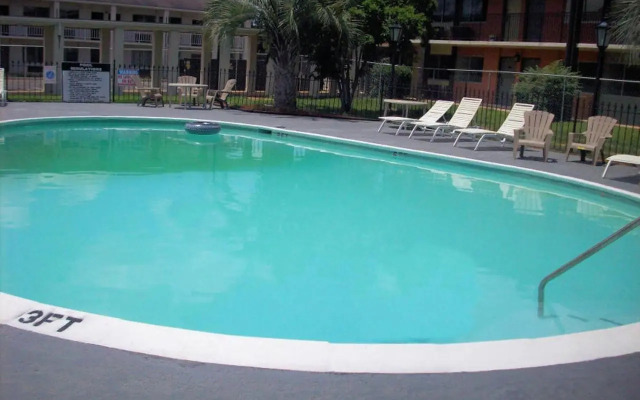 Country Hearth Inn Dothan