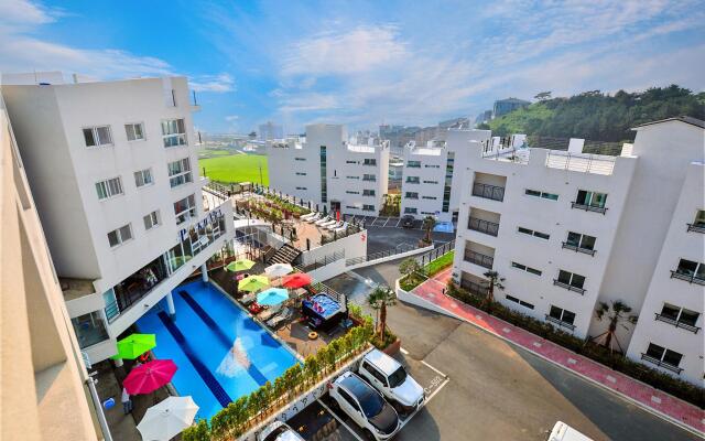 Aquarius resort