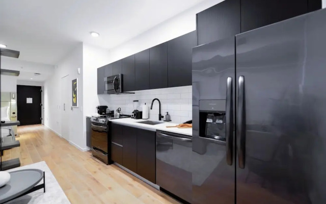 Luxury Studio Near from Bayfront Park