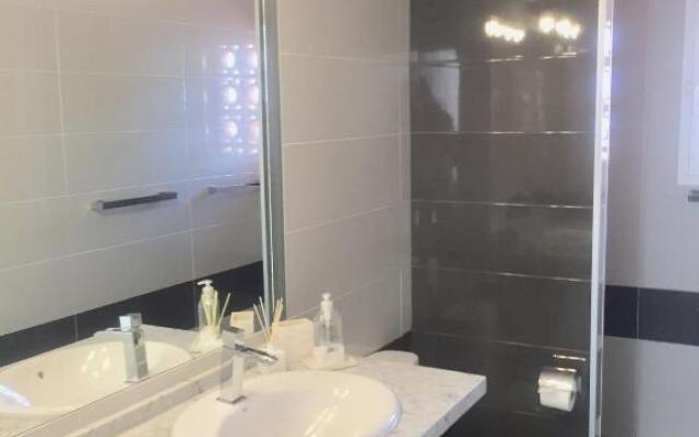 Fuengirola Promenade 3br Apartment by Rafleys