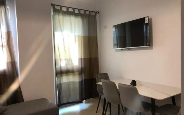 Tirent Apartment - Comfortable 1-Bedroom Stay in Fresku
