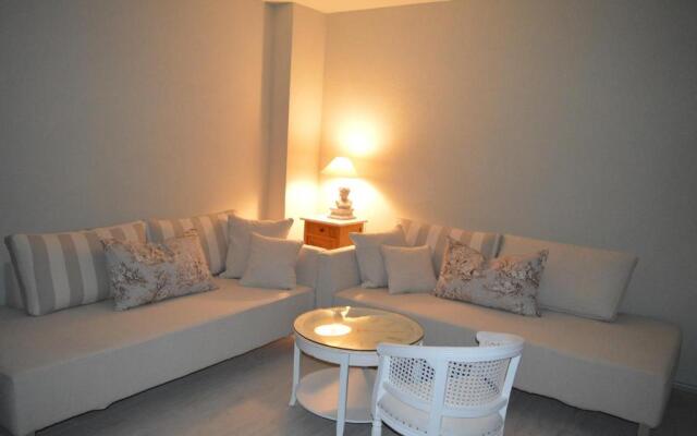 Salvia 4 Stars Apartment