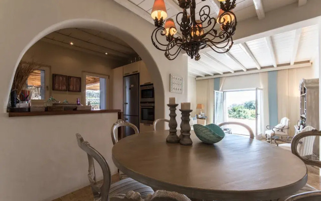 Villa Aphrodite sunkissed MykonianLuxury