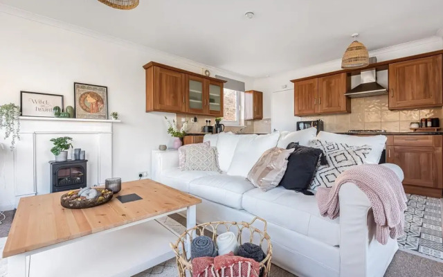 2 Bed Property in Historic Tonbridge