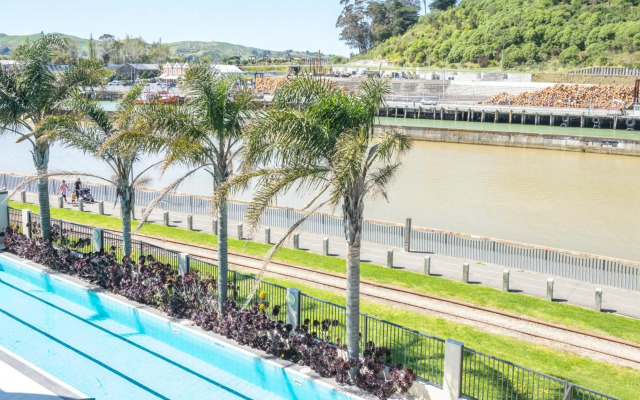 Portside Hotel