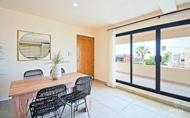 Cozy Stay with onsite Pool Near Malecon