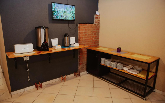 ISONDU Suites & Breakfast