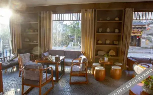 Enshi love Qingjiang hotel(Tujia daughter City store)