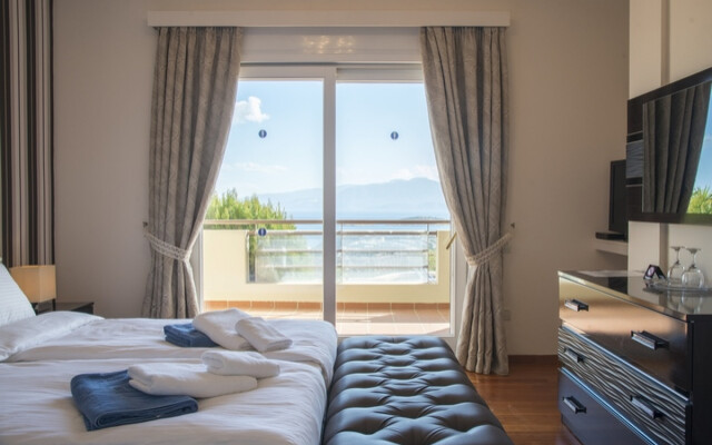 Villa Irida, sleeping 8, sea views, private pool