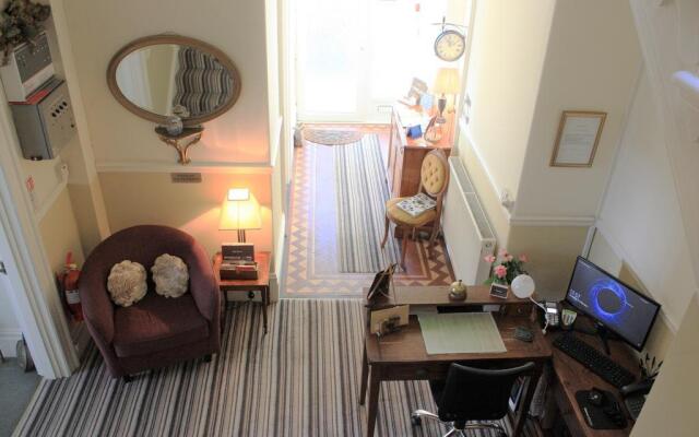 Astor House - Guest house
