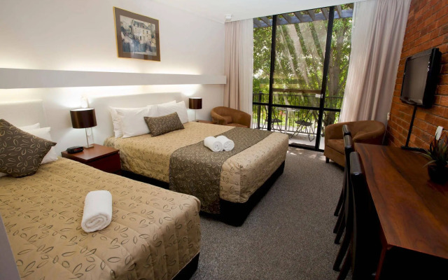 Connells Motel & Serviced Apartments