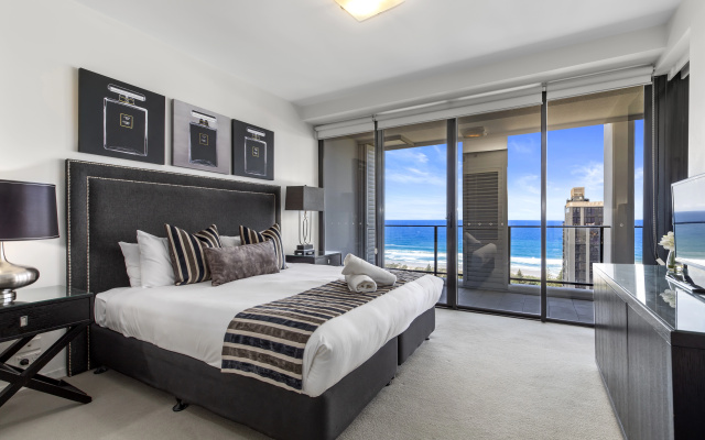 Ultra Broadbeach – Guest Rooms – Gold Coast