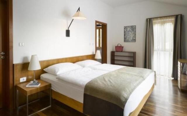Private Villa BIANCO for 1-10 person with pool, enjoy holidays by the sea! FREE Kajak & Mountainbikes, GREAT living area & privacy, FREE mooring to 6,5 m BOAT!!