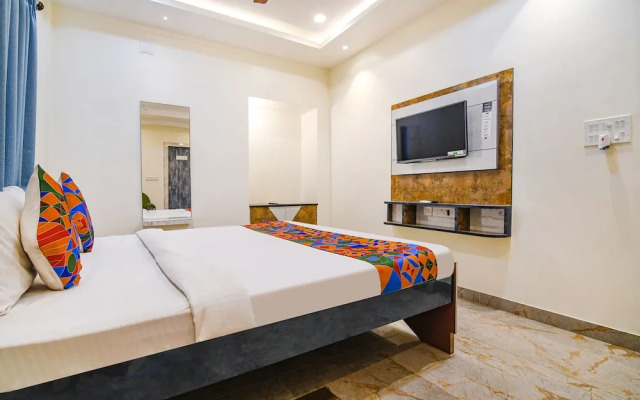 Fabhotel City Star