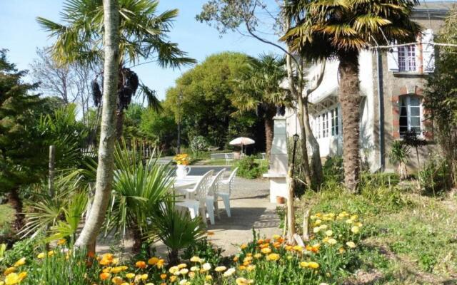 Gîte Le Champ-Saint-Père, 4 pièces, 10 personnes - FR-1-426-238