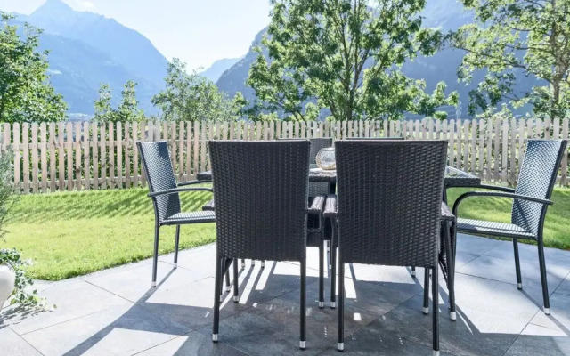 Luxurious Apartment Near Ski Bus Stop in Mayrhofen