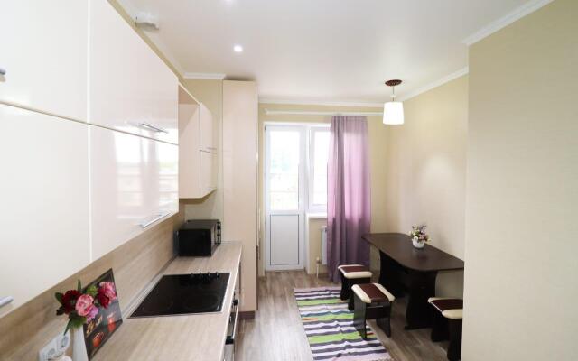 Cozy house on Savushkina street 6 building 8