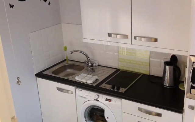 Studios At Glenthorne