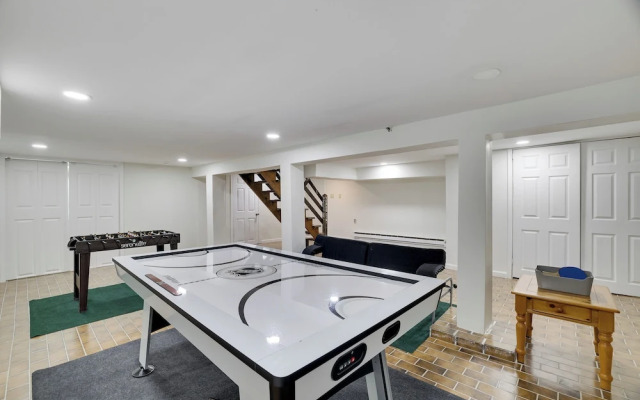 Game Room & Fire Pit: Tree-lined Pocono Lake Cabin