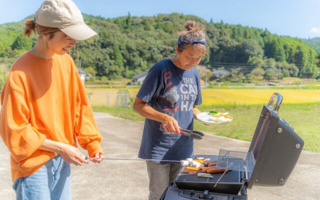 Share Creative&Bed 'adonoan'