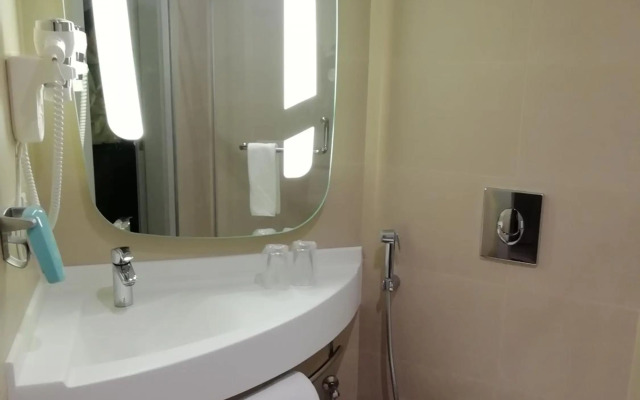ibis Jeddah Malik Road
