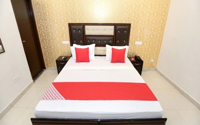 Hotel Adarsh By OYO Rooms