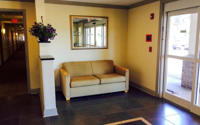 Studio 6 Opelika/Auburn
