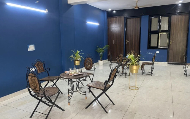 Pause LAVISH Living Gurgaon