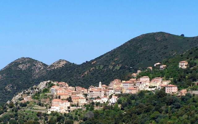 House With one Bedroom in Belgodère, With Enclosed Garden and Wifi