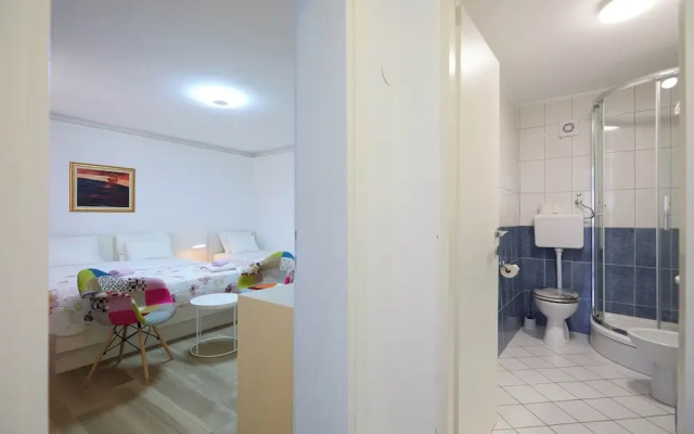 Azinovic Apartments