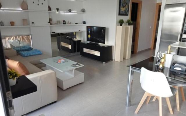 PLAYA ALMARDA,PISCINA,2 TERRAZAS,WIFI,PARKING,BBQ,TRANQUILo