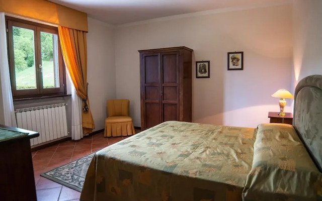 Wonderful Villa With Private Pool in the Heart of Tuscany