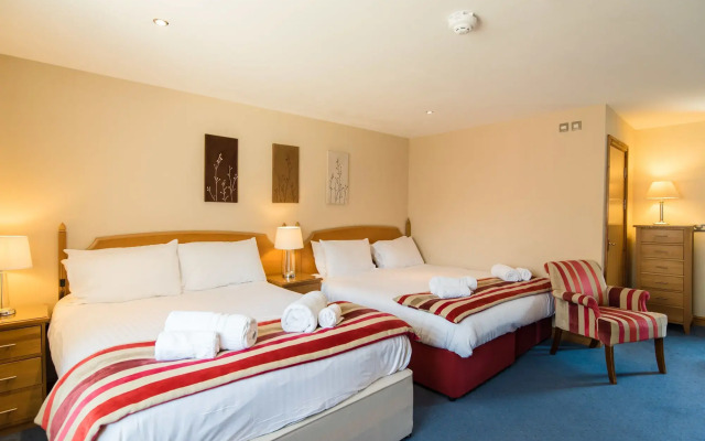 Gwesty'r Marine Hotel & Spa
