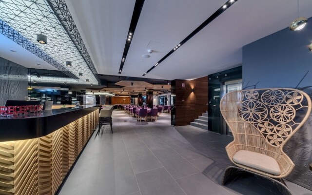 Donautica Hotel & Restaurant