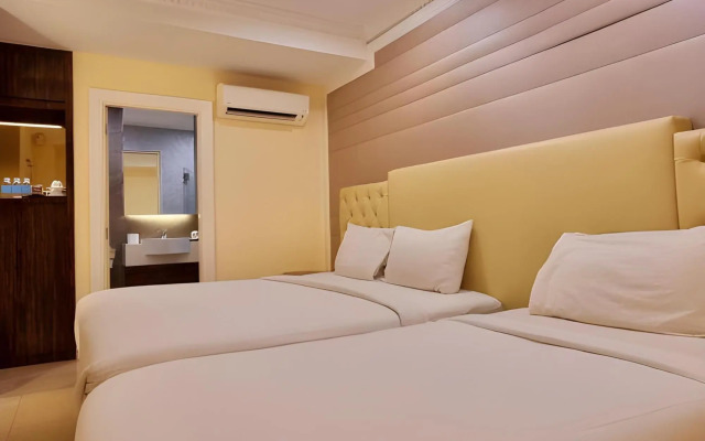 Ritzton Hotel