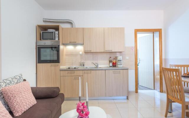 Fora Apartments