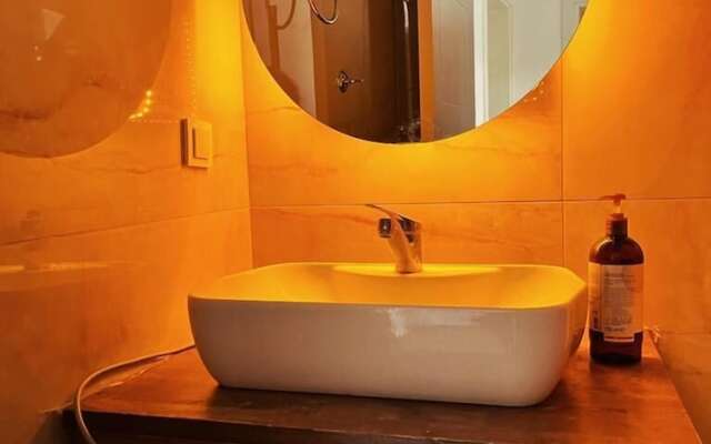 Kemancı Suites & Restaurant & Beach