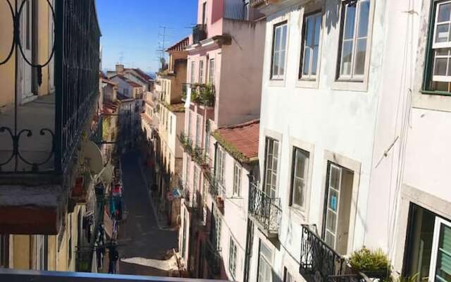 Apartment With one Bedroom in Lisboa, With Wifi - 12 km From the Beach