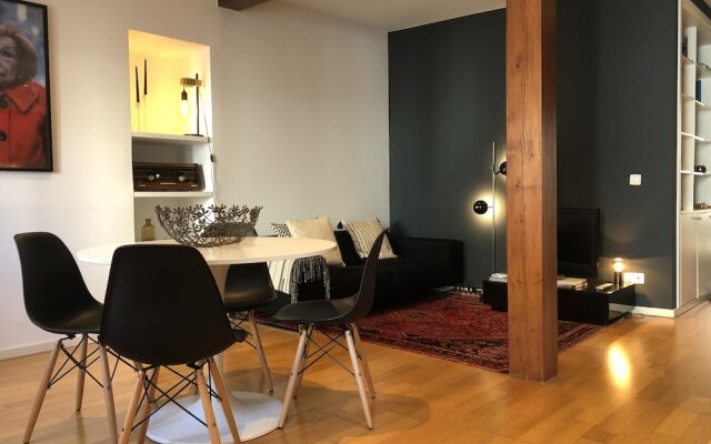 Deluxe city center flat