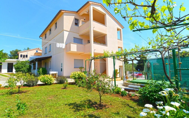 Apartment 1779