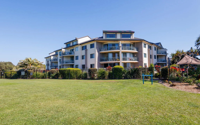 Currumbin Sands Holiday Apartments