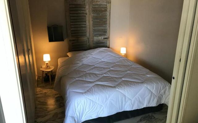 Charming Studio with Terrace And 180 Sea View