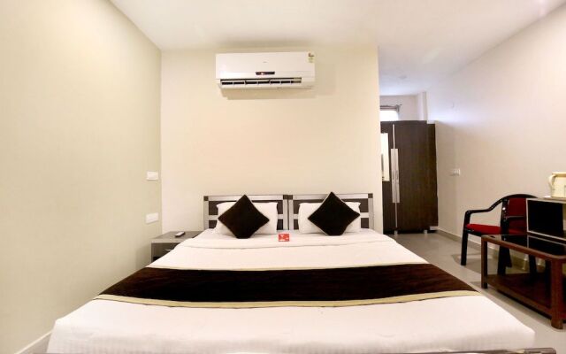 Capital O 4963 Hotel Inderprasth